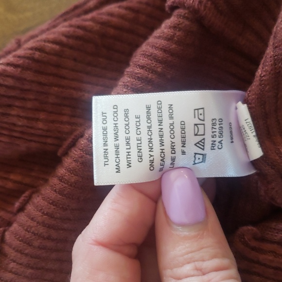 Maurice brownish red color sleeveless top size - Picture 9 of 9